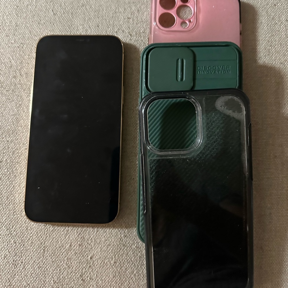 IPhone 12 Pro Max **READ DESCRIPTION**